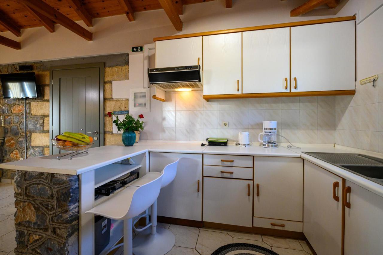Σελήνη Apartment Kotronion  Exterior photo