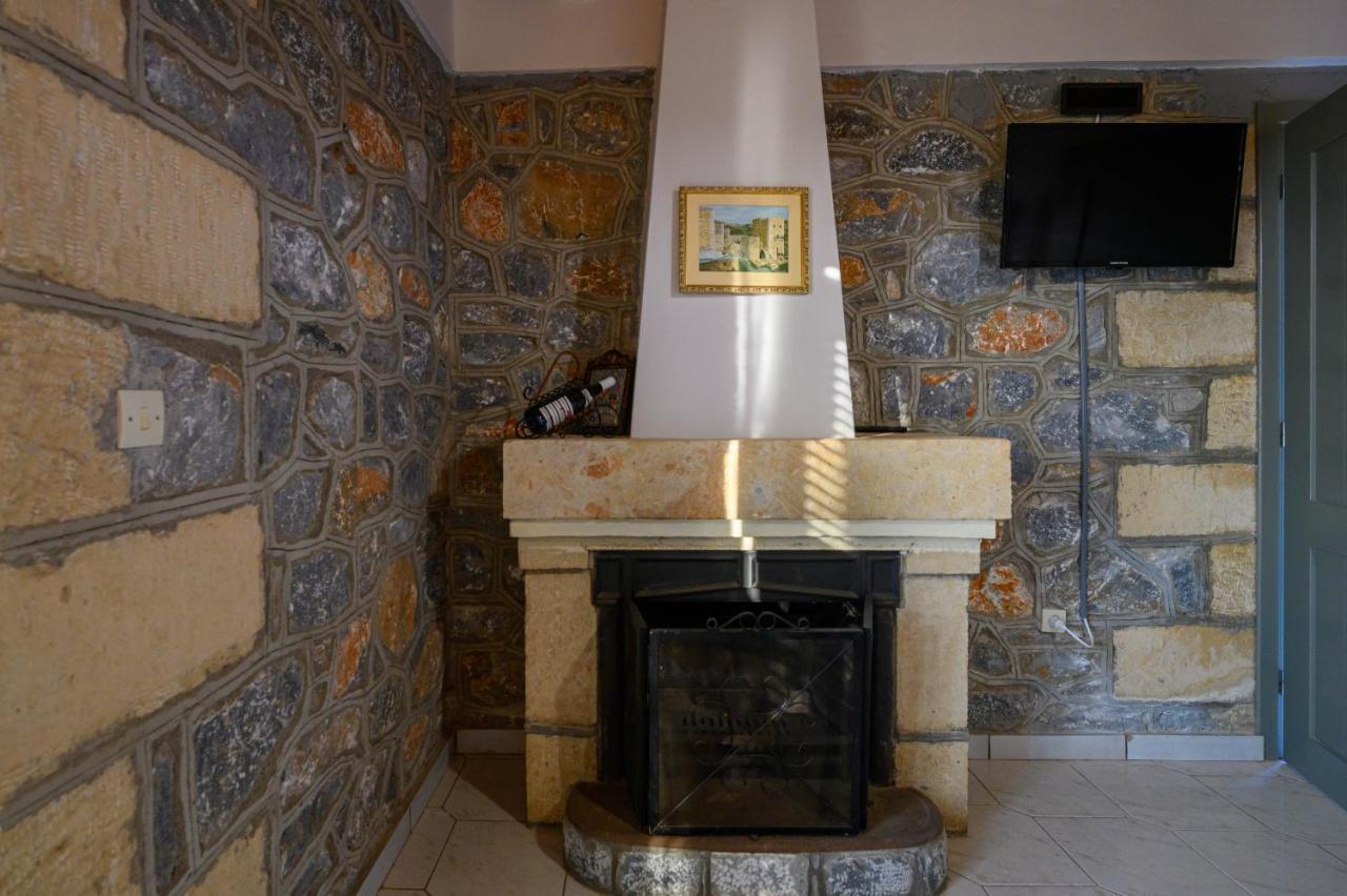 Σελήνη Apartment Kotronion  Exterior photo